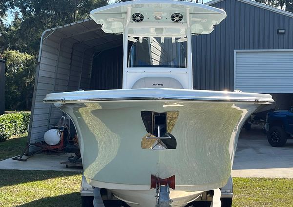 Sea Pro 259 Center Console image