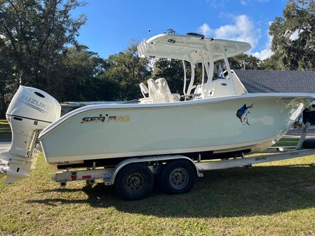 Sea Pro 259 Center Console image