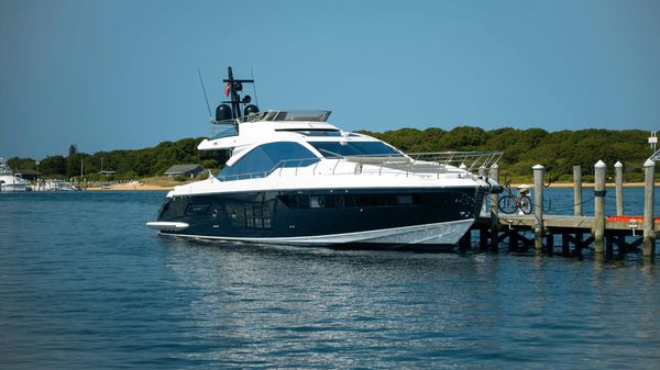 Azimut S7 