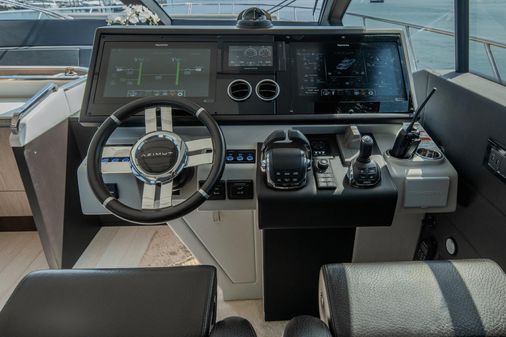 Azimut S7 image