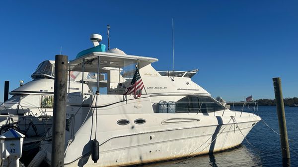 Sea Ray 370 Aft Cabin 