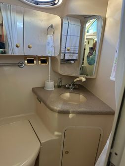 Sea Ray 370 Aft Cabin image