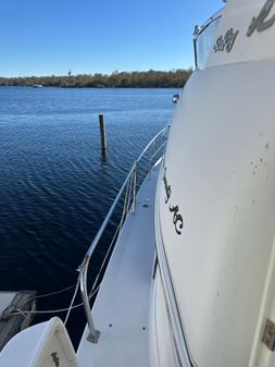 Sea Ray 370 Aft Cabin image