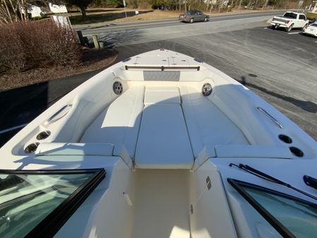 Cobia 280 DC image