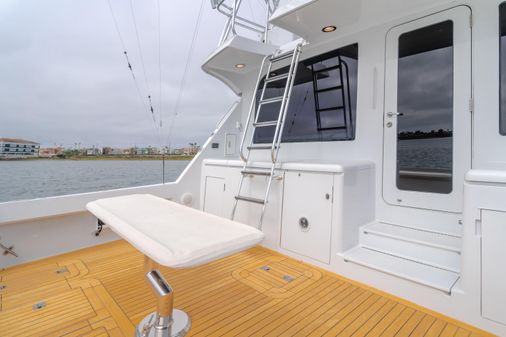 Hatteras 60 Convertible image