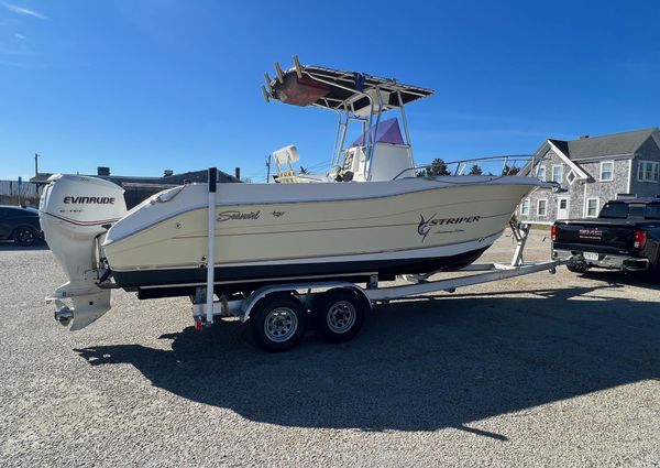 Seaswirl-striper 2601-CENTER-CONSOLE-O-B image