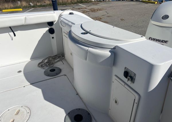 Seaswirl-striper 2601-CENTER-CONSOLE-O-B image