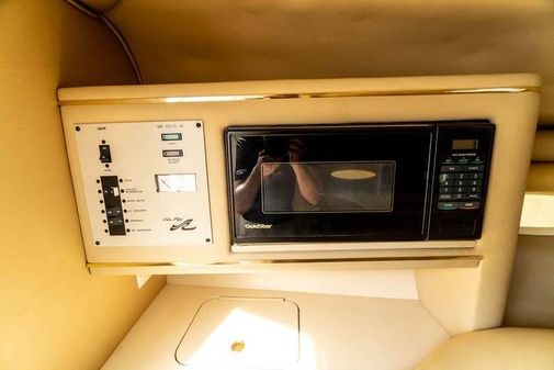 Sea Ray 280 Sun Sport image