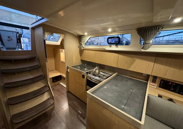 Beneteau Oceanis 41.1 image