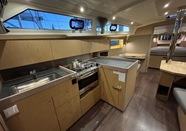 Beneteau Oceanis 41.1 image