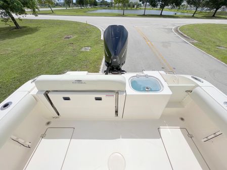 Cobia 237-CENTER-CONSOLE image