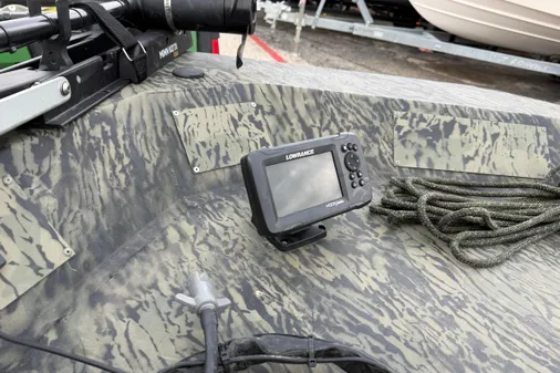 Tracker Grizzly 1860 MVX CC image