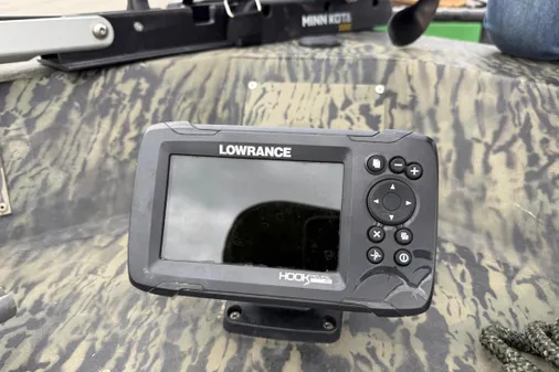 Tracker Grizzly 1860 MVX CC image