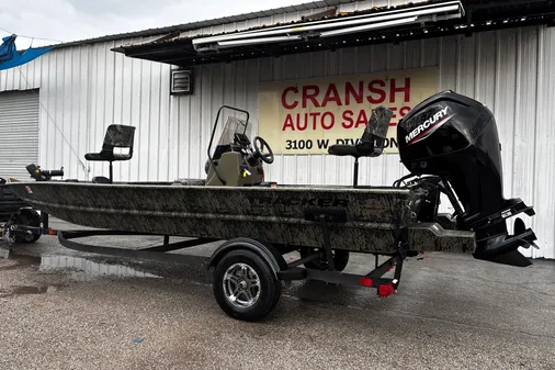 Tracker Grizzly 1860 MVX CC image