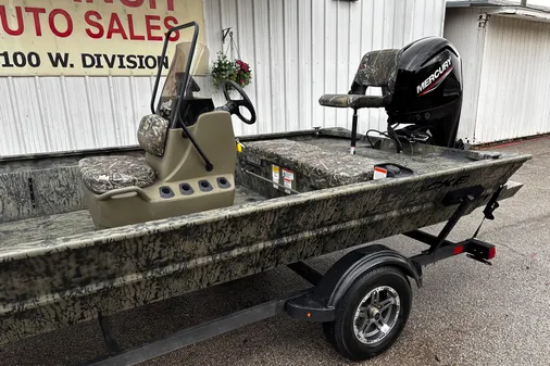 Tracker Grizzly 1860 MVX CC image