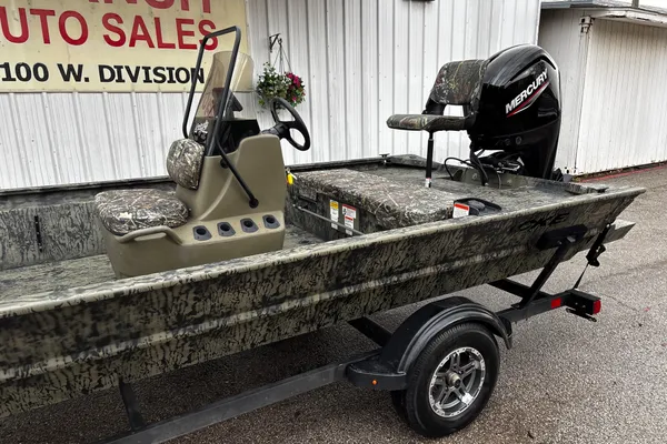 Tracker GRIZZLY-1860-MVX-CC image