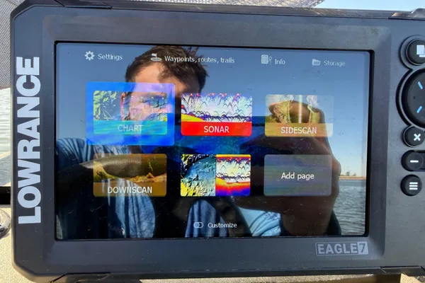 Tracker GRIZZLY-1860-MVX-CC image