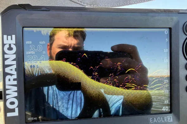 Tracker GRIZZLY-1860-MVX-CC image