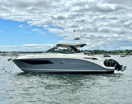 Sea Ray 320 Sundancer image