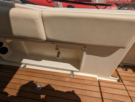 Chris-Craft Catalina 34 image