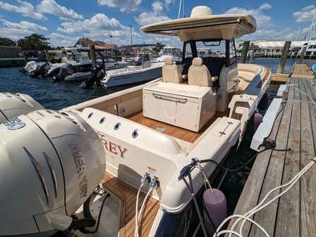 Chris-Craft Catalina 34 image