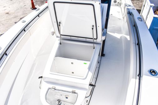 Sea-hunt GAMEFISH-30-FORWARD-SEATING image