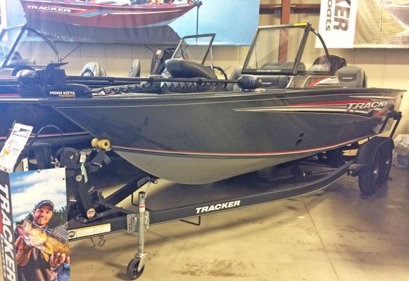 Tracker Targa V-18 Combo - main image