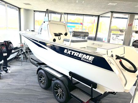 Extreme Boats 645 Centre Console image