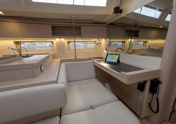 Beneteau Oceanis 51.1 image