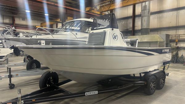 Extreme Boats 645 Centre Console 