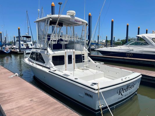 Bertram flybridge fisherman - main image