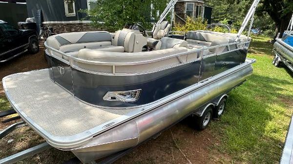 Tahoe Pontoon Sport 85 Cruise Platinum 21' 