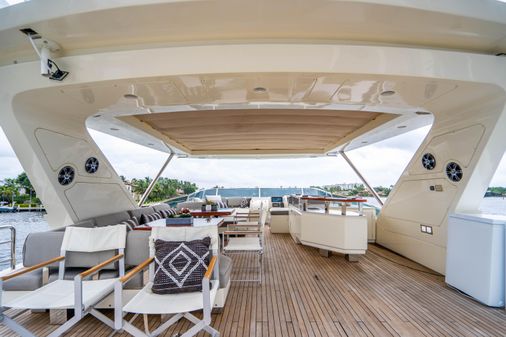 Azimut Flybridge image