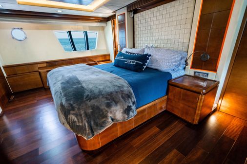 Azimut Flybridge image