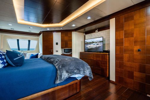 Azimut Flybridge image