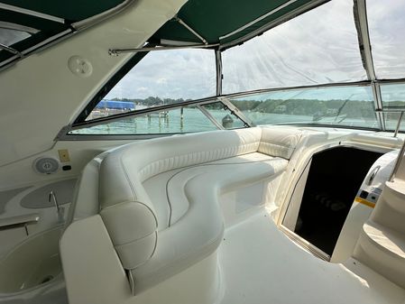 Cruisers Yachts 4270 Esprit image