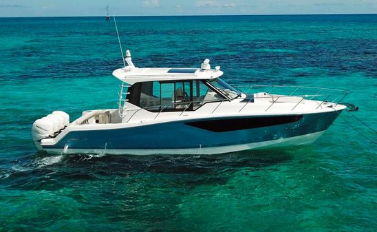 Boston Whaler 405 Conquest image