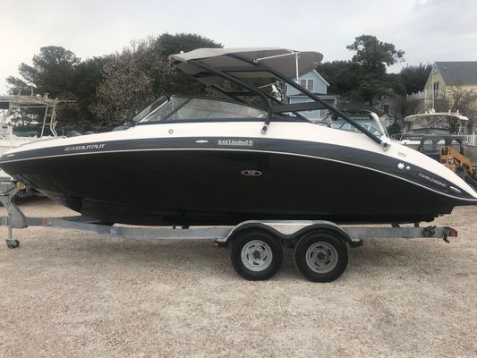 Yamaha Boats 242 Limited S - main image