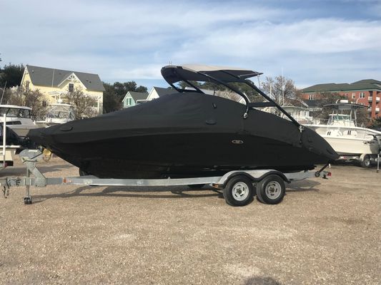 Yamaha Boats 242 Limited S - main image