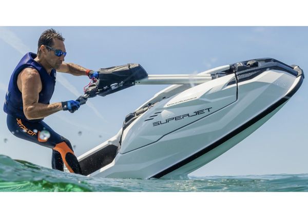 Yamaha-waverunner SUPERJET image