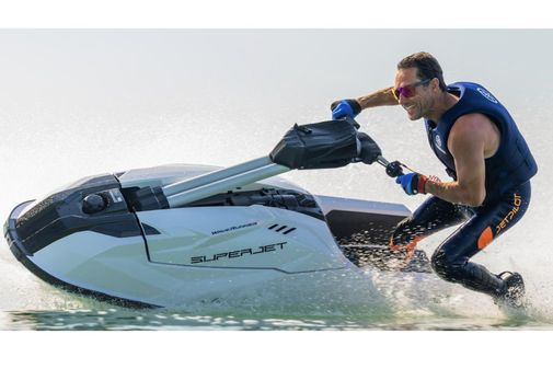 Yamaha-waverunner SUPERJET image