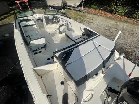 Sea Ray SPX 210 OB image