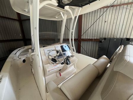 Boston-whaler 250-DAUNTLESS image