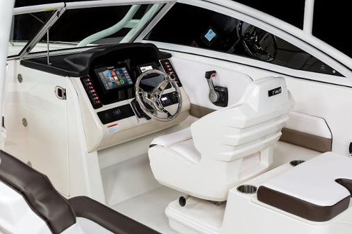 Robalo R247-DUAL-CONSOLE image