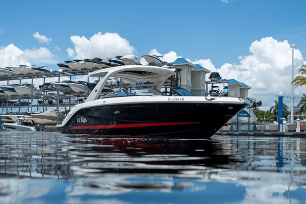 Sea Ray 310SLX OB - main image