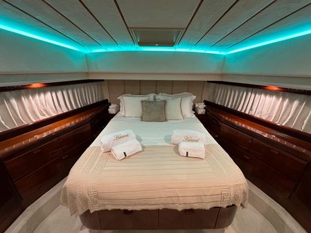 Ferretti Yachts 720 image