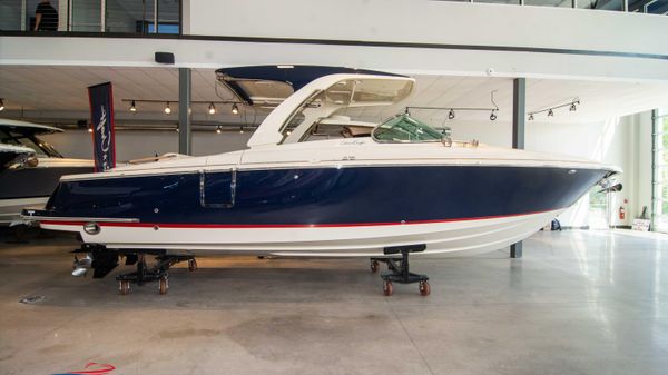 Chris-Craft Launch 31 GT 