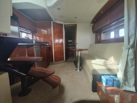 Sea Ray 390 Sundancer image