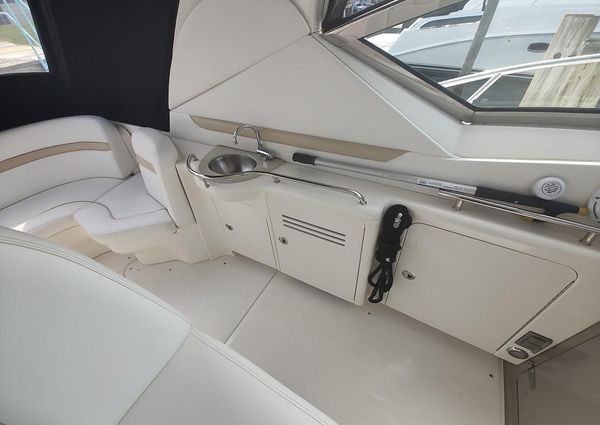 Sea Ray 390 Sundancer image