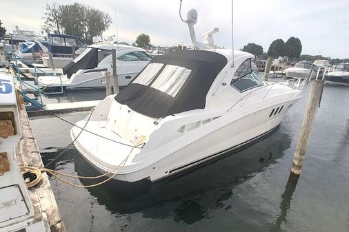 Sea Ray 390 Sundancer image